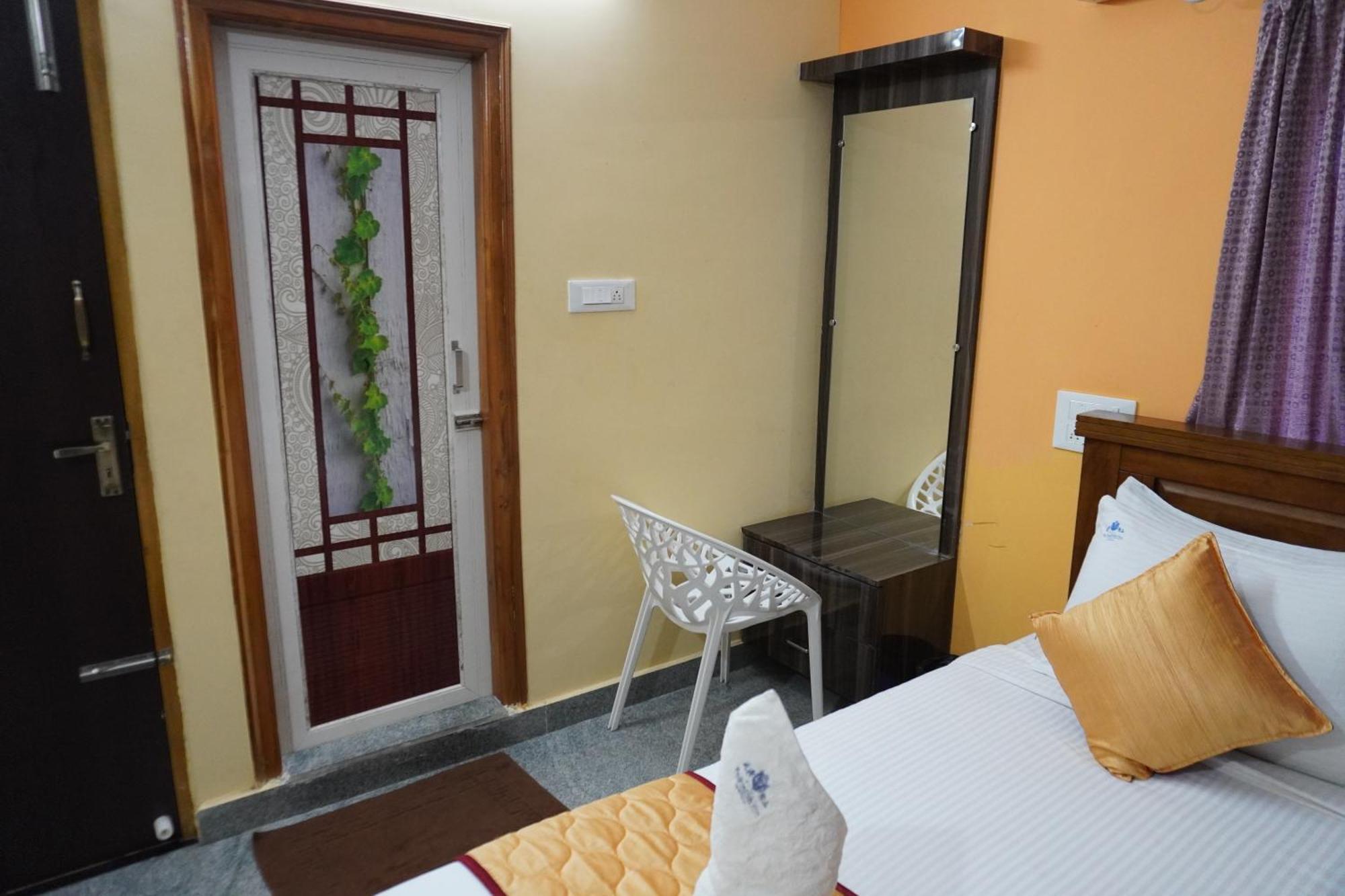 Tirumala Premium Home Stay Tirupati Ngoại thất bức ảnh